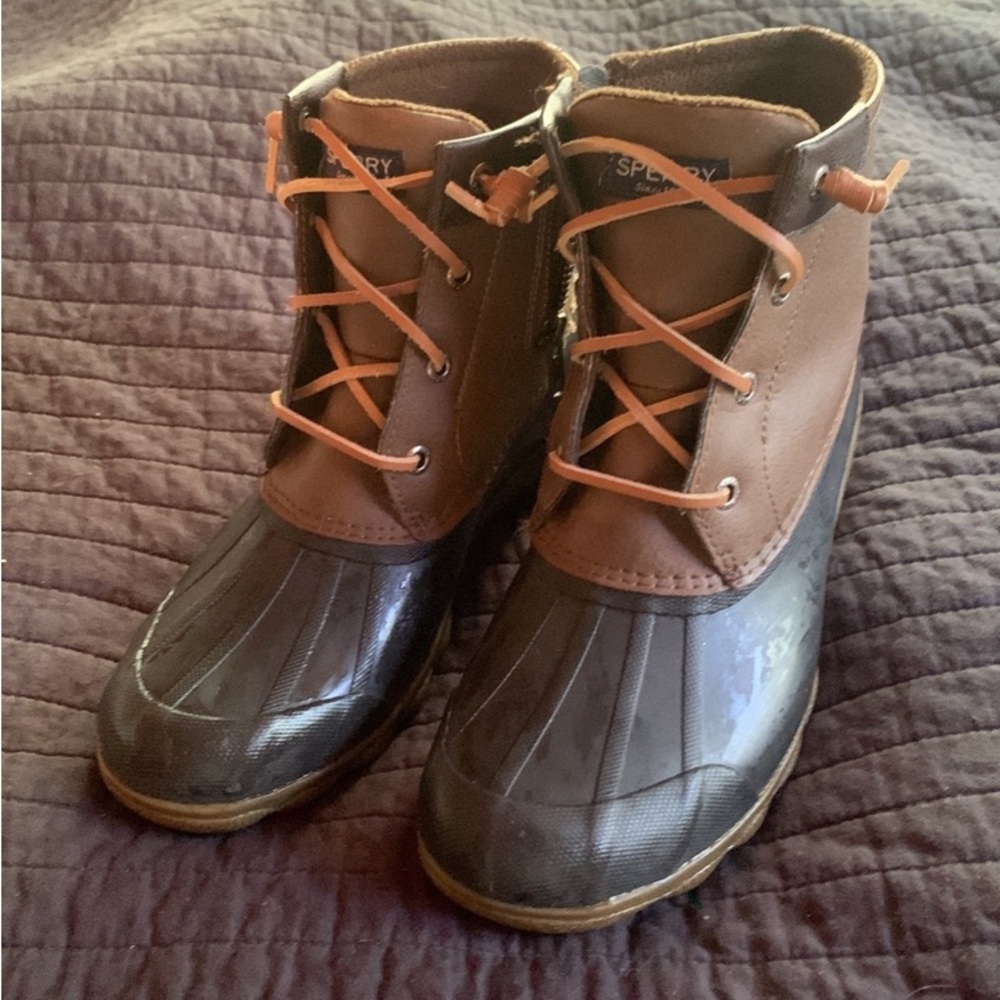 Womens Sperry Duck Boots. Size 7. Great condition.